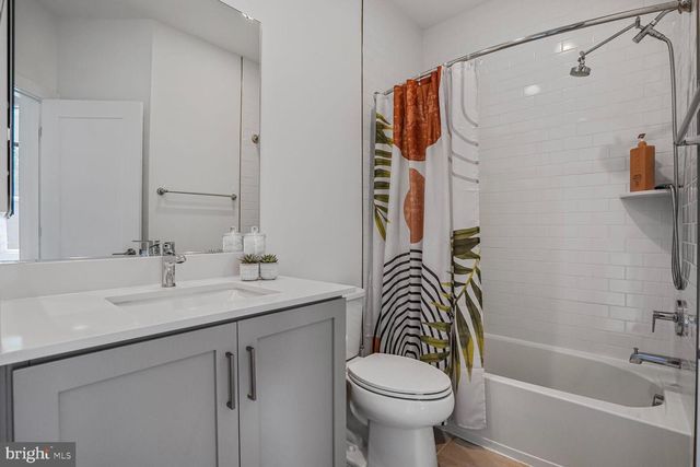 3509 SUTTON HEIGHTS CIR, Fairfax, VA 22031