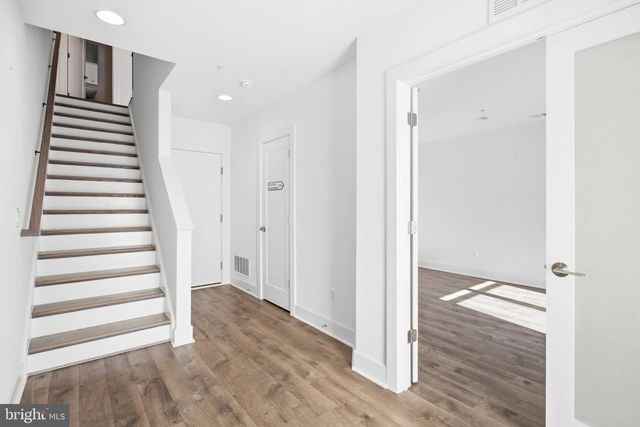 3509 SUTTON HEIGHTS CIR, Fairfax, VA 22031