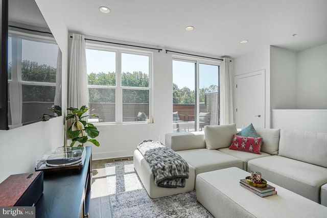 3509 SUTTON HEIGHTS CIR, Fairfax, VA 22031