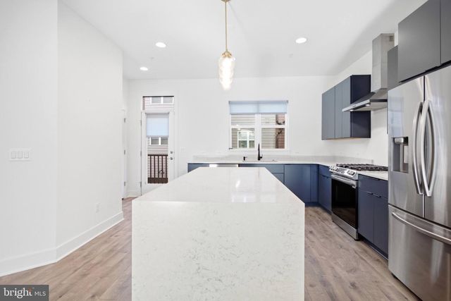 3509 SUTTON HEIGHTS CIR, Fairfax, VA 22031