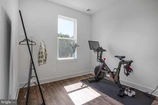 3509 SUTTON HEIGHTS CIR, Fairfax, VA 22031