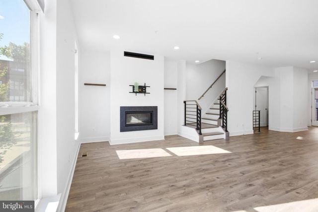 3509 SUTTON HEIGHTS CIR, Fairfax, VA 22031