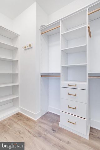 3509 SUTTON HEIGHTS CIR, Fairfax, VA 22031