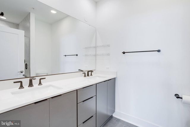 3509 SUTTON HEIGHTS CIR, Fairfax, VA 22031