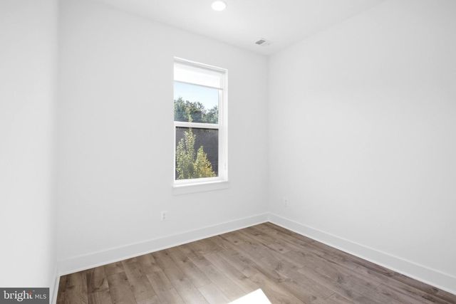 3509 SUTTON HEIGHTS CIR, Fairfax, VA 22031