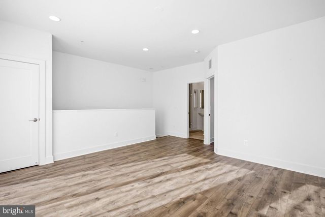 3509 SUTTON HEIGHTS CIR, Fairfax, VA 22031