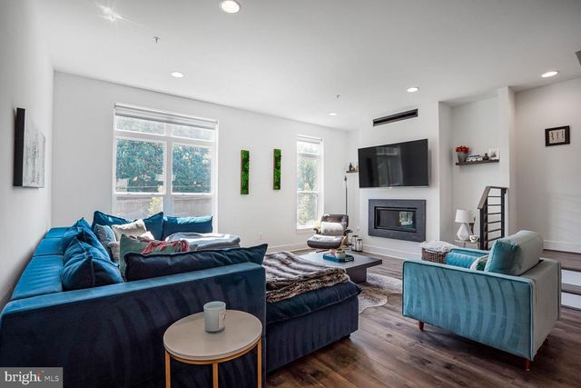 3509 SUTTON HEIGHTS CIR, Fairfax, VA 22031