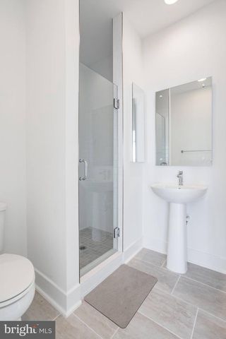 3509 SUTTON HEIGHTS CIR, Fairfax, VA 22031