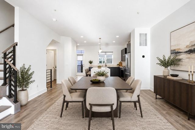 3509 SUTTON HEIGHTS CIR, Fairfax, VA 22031