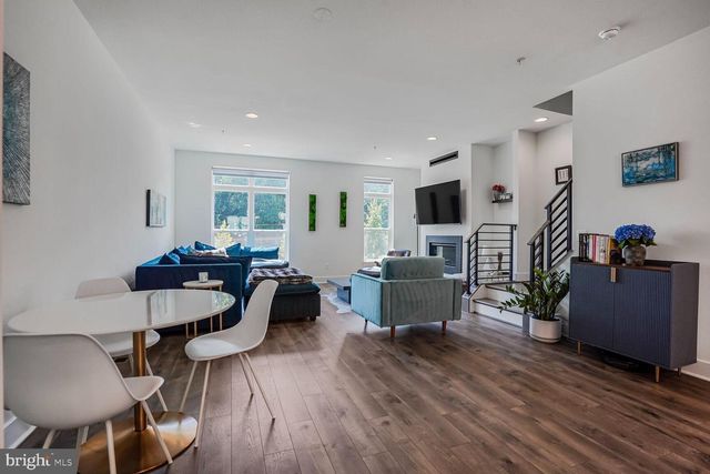 3509 SUTTON HEIGHTS CIR, Fairfax, VA 22031