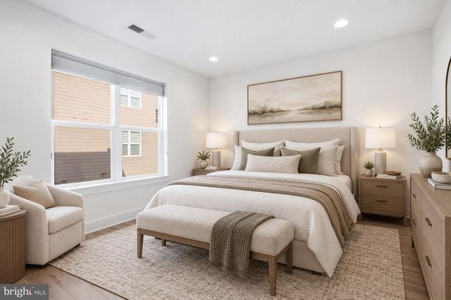 3509 SUTTON HEIGHTS CIR, Fairfax, VA 22031