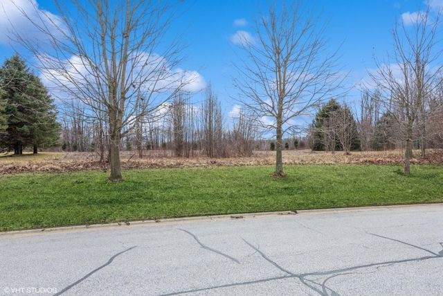 390 Saint Andre Drive, Valparaiso, IN 46383