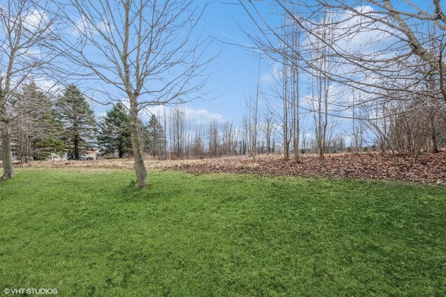 390 Saint Andre Drive, Valparaiso, IN 46383