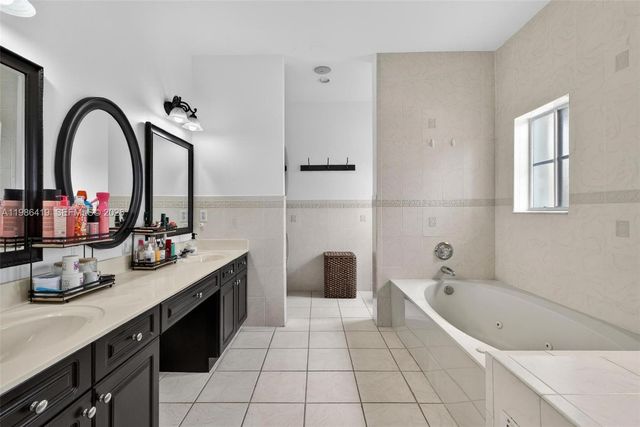 15874 SW 138th Ter 2, Miami, FL 33196