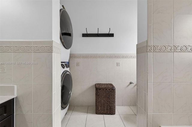 15874 SW 138th Ter 2, Miami, FL 33196