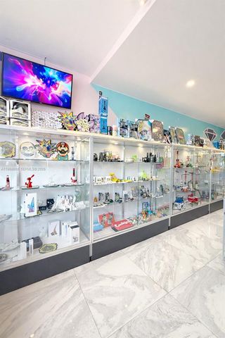 7842 Coral Way, Miami, FL 33155