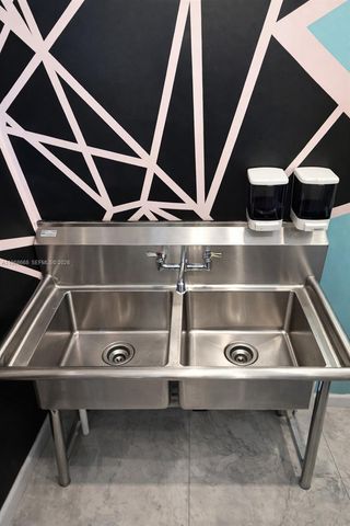 7842 Coral Way, Miami, FL 33155