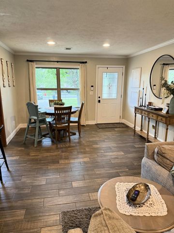 542 Jason St., Clinton, AR 72031