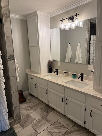542 Jason St., Clinton, AR 72031