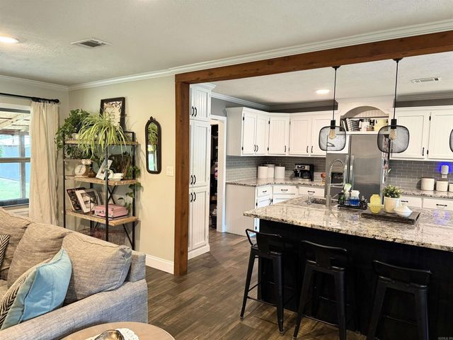 542 Jason St., Clinton, AR 72031