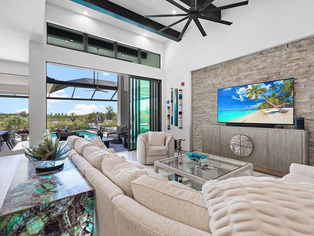 1095 BLUE SHELL LOOP, Sarasota, FL 34240