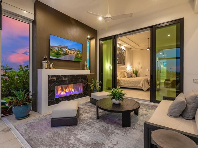 1095 BLUE SHELL LOOP, Sarasota, FL 34240