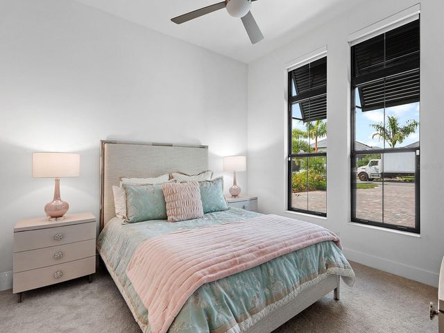 1095 BLUE SHELL LOOP, Sarasota, FL 34240