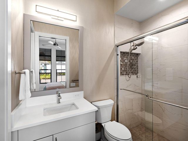 1095 BLUE SHELL LOOP, Sarasota, FL 34240