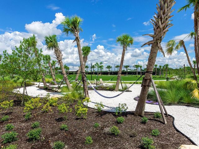 1095 BLUE SHELL LOOP, Sarasota, FL 34240