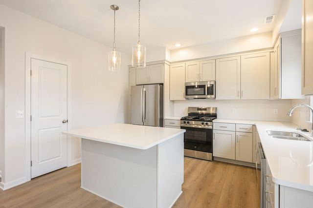 2059 Topaz Lane, Portage City, MI 49002