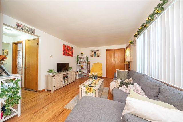 1229 Peermont, Dormont, PA 15216