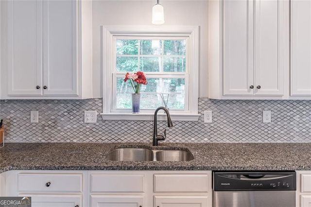 4200 Chatham Ridge Drive, Buford, GA 30518