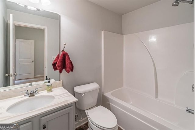 4200 Chatham Ridge Drive, Buford, GA 30518
