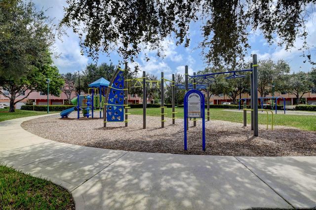 2022 Alta Meadows Lane 607, Delray Beach, FL 33444