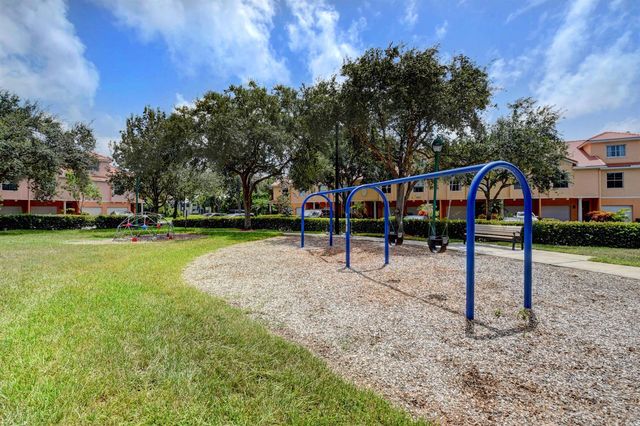 2022 Alta Meadows Lane 607, Delray Beach, FL 33444