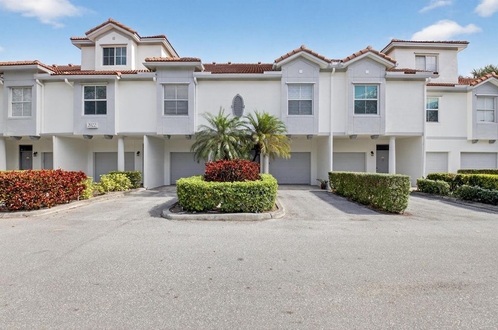 2022 Alta Meadows Lane 607, Delray Beach, FL 33444