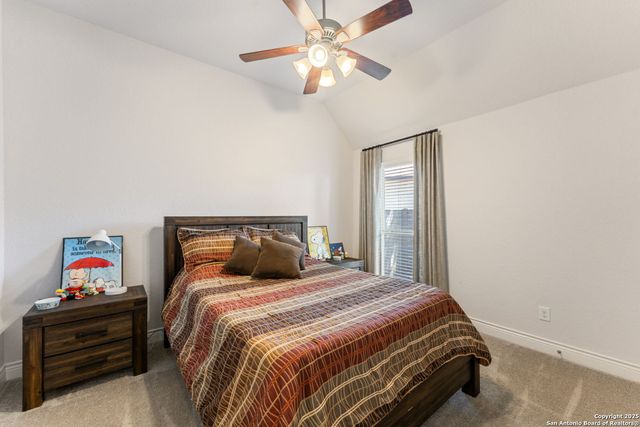 581 Vale Ct, New Braunfels, TX 78132
