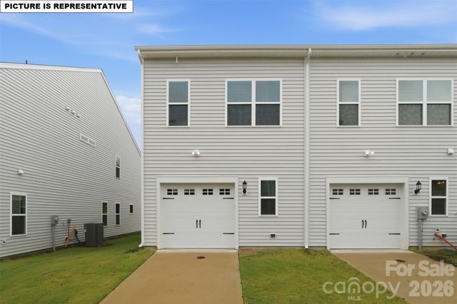 4610 Lakeview Road 1, Charlotte, NC 28216