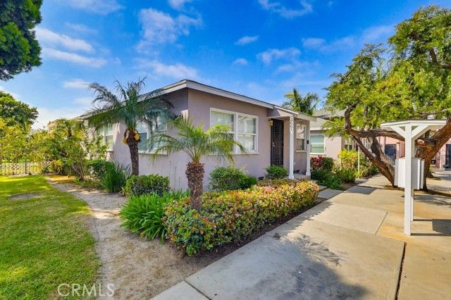 2661 Lime Avenue, Signal Hill, CA 90755
