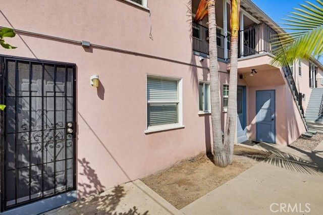 2661 Lime Avenue, Signal Hill, CA 90755