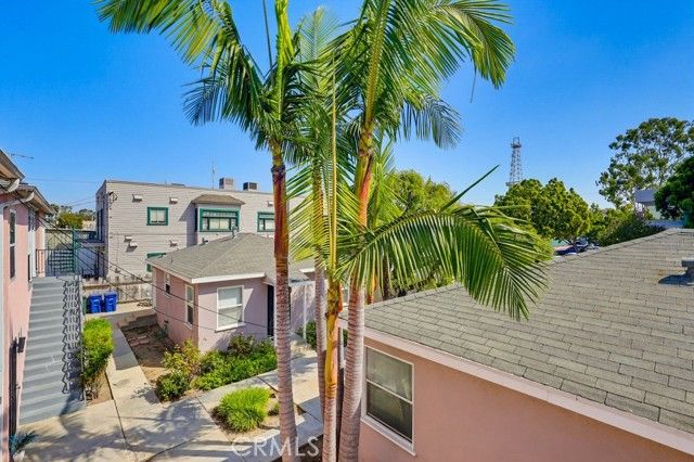 2661 Lime Avenue, Signal Hill, CA 90755