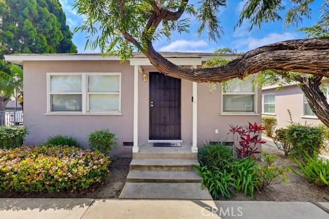 2661 Lime Avenue, Signal Hill, CA 90755
