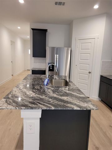 4951 Pine Haven Lane, Fresno, TX 77545