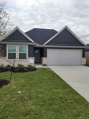 4951 Pine Haven Lane, Fresno, TX 77545