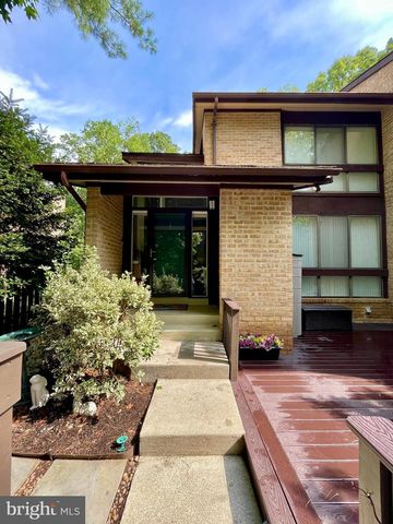 11310 DOCKSIDE CIR, Reston, VA 20191