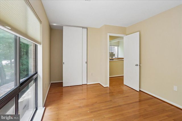 11310 DOCKSIDE CIR, Reston, VA 20191
