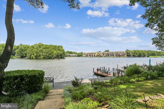 11310 DOCKSIDE CIR, Reston, VA 20191