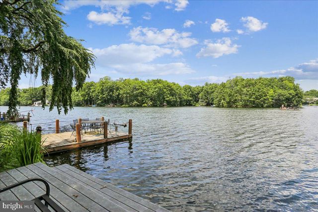 11310 DOCKSIDE CIR, Reston, VA 20191