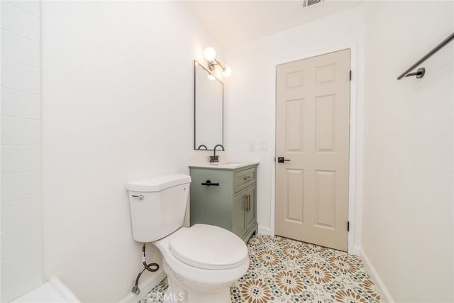 555 N Chestnut, Rialto, CA 92376