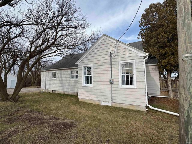 1930 Bremer Road, Fort Wayne, IN 46803